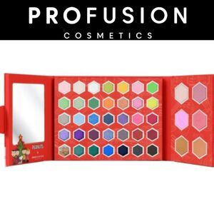 Profusion X Pranuts Snoopy's Starlit Holiday 41 Shade Eye & Face Palette
